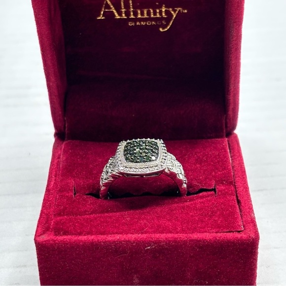 AFFINITY Vintage 925 Sterling Silver Pave Green Diamond Ring Size 8 - Picture 4 of 10